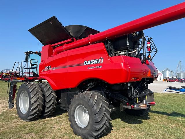 Image of Case IH 7250 equipment image 4