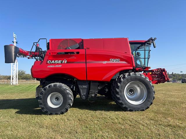 Image of Case IH 7250 equipment image 1