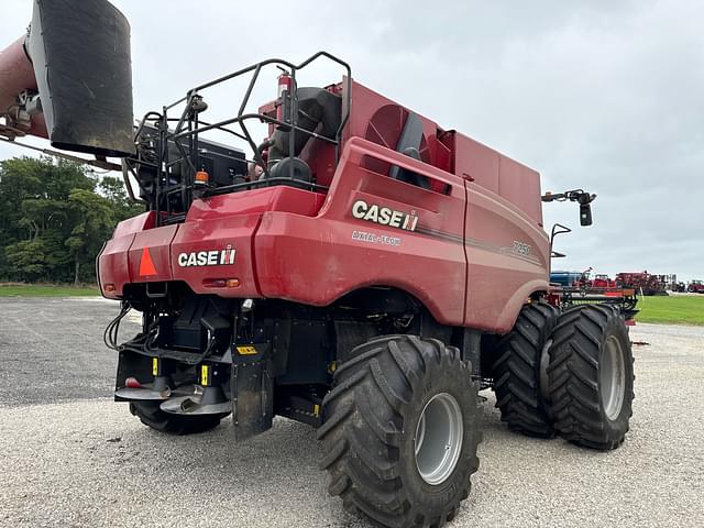 Image of Case IH 7250 equipment image 2