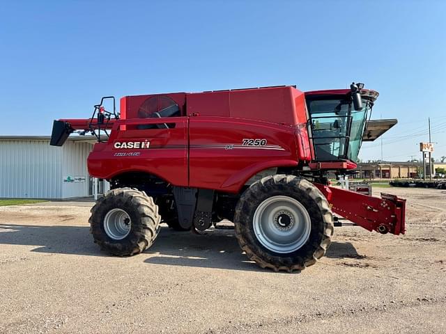 Image of Case IH 7250 equipment image 4