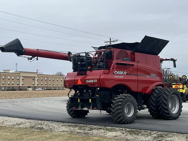 Image of Case IH 7250 equipment image 2