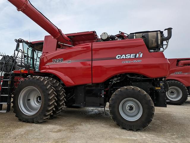 Image of Case IH 7250 equipment image 2