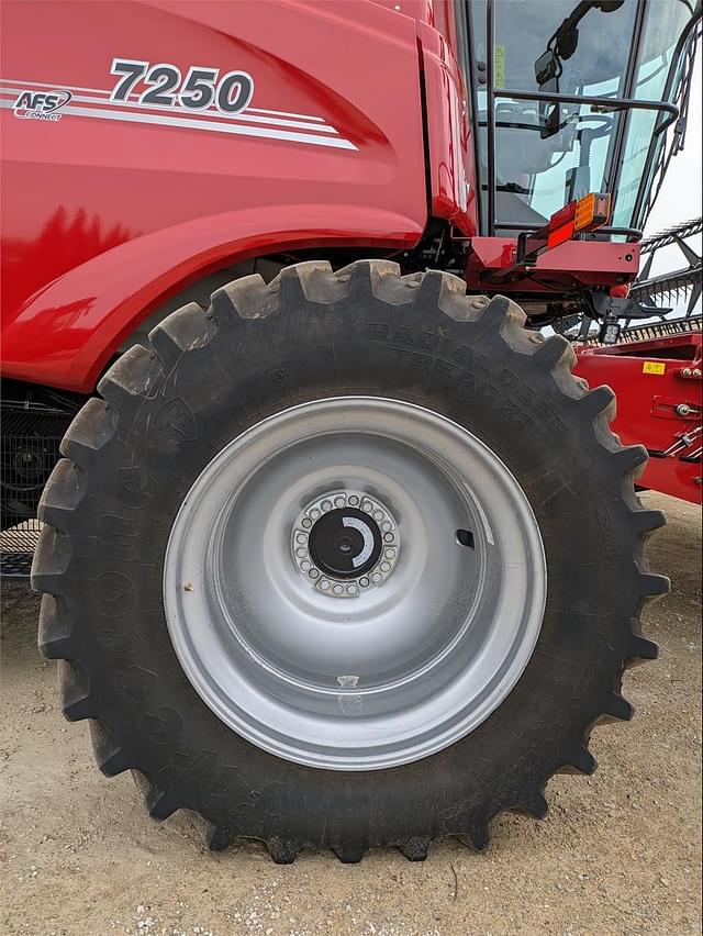 Image of Case IH 7250 equipment image 3