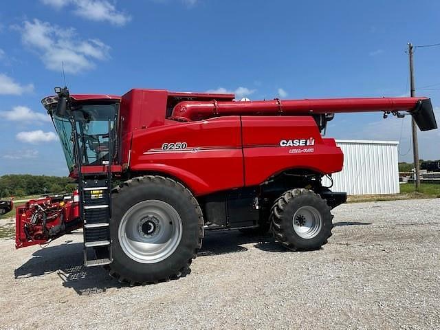 Image of Case IH 8250 equipment image 1