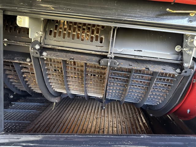 Image of Case IH 8250 equipment image 4