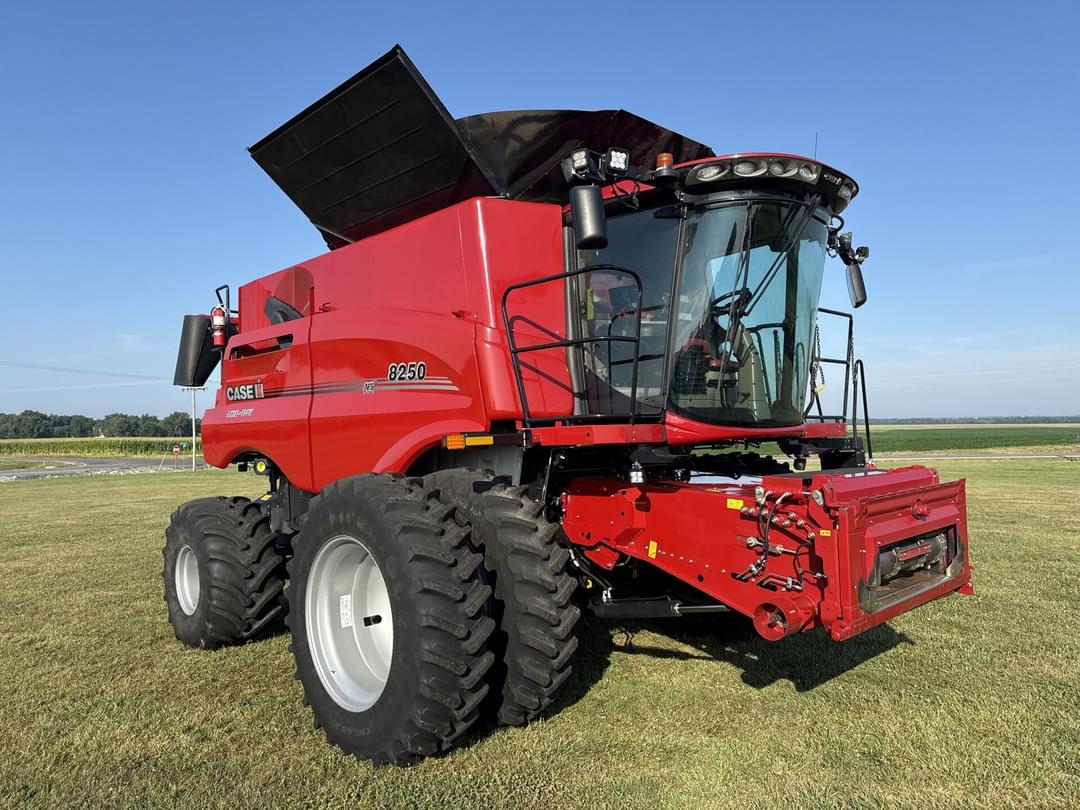 Image of Case IH 8250 Primary image