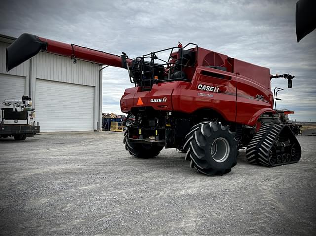 Image of Case IH 8250 equipment image 4