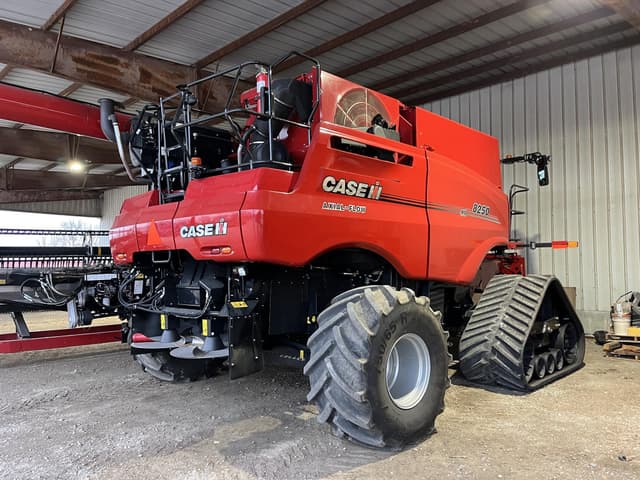 Image of Case IH 8250 equipment image 2