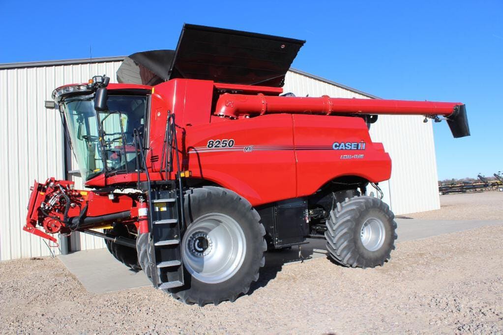 Main image Case IH 8250
