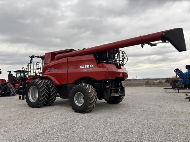 Image of Case IH 8250 equipment image 4