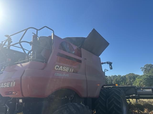 Image of Case IH 8250 equipment image 2