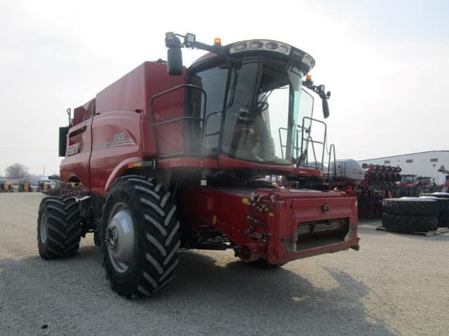 Image of Case IH 8250 equipment image 2