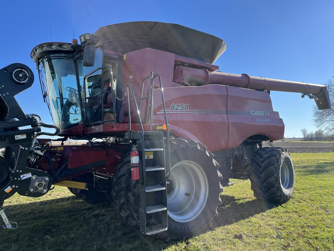 Image of Case IH 8250 Image 1
