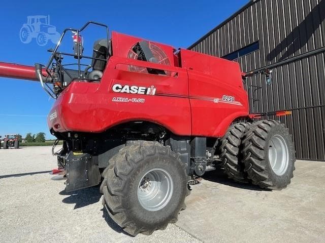 Image of Case IH 8250 equipment image 4