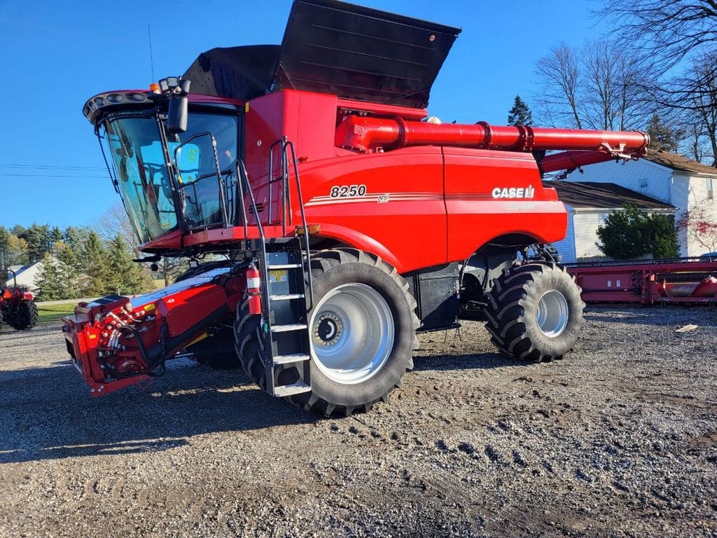 Main image Case IH 8250
