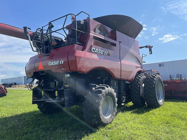 Image of Case IH 8250 equipment image 2