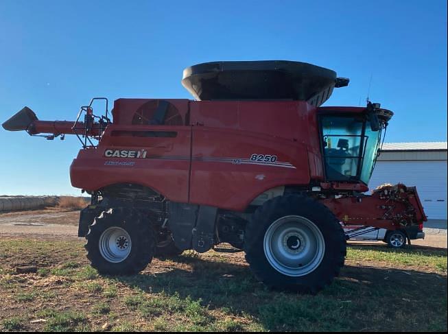 Image of Case IH 8250 Image 1