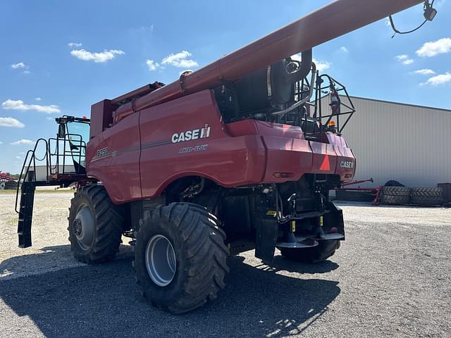 Image of Case IH 8250 equipment image 4