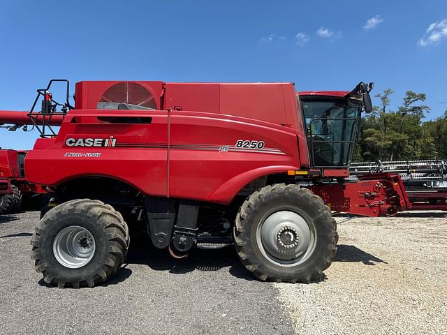 Image of Case IH 8250 equipment image 1