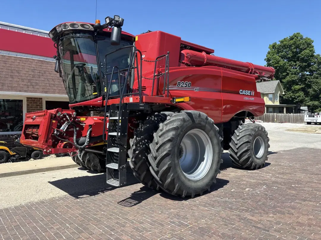 Image of Case IH 8250 Primary image