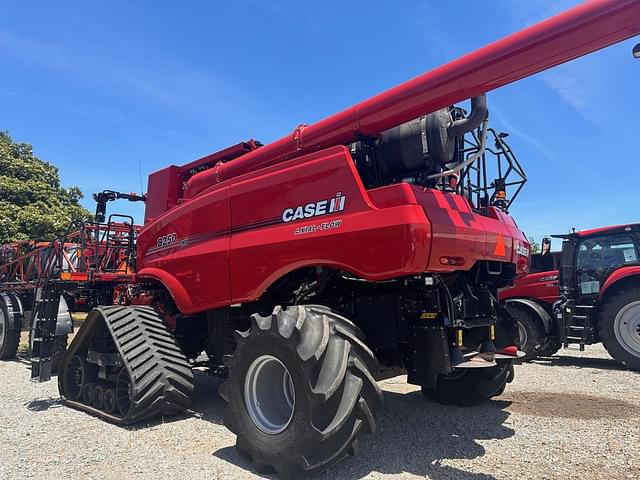 Image of Case IH 8250 equipment image 2