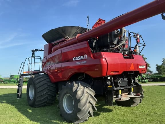 Image of Case IH 8250 equipment image 4
