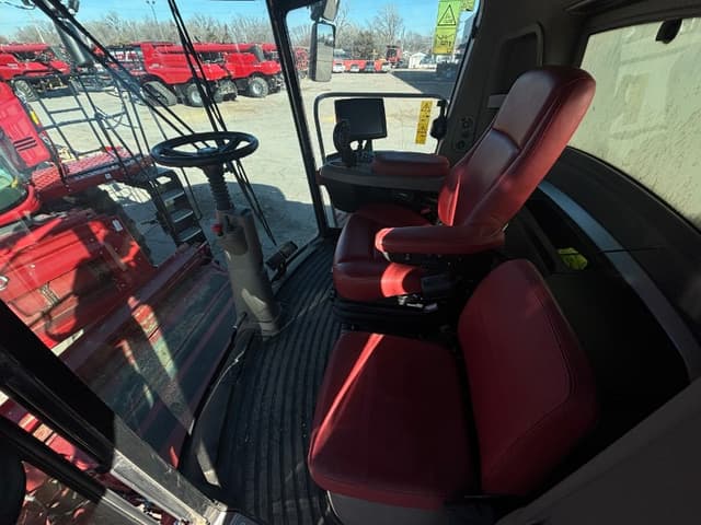 Image of Case IH 8250 equipment image 4