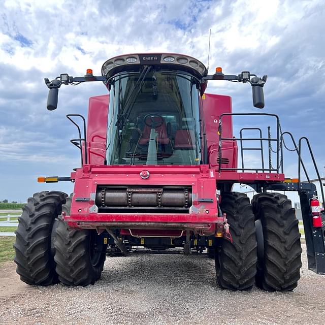 Image of Case IH 8250 equipment image 2