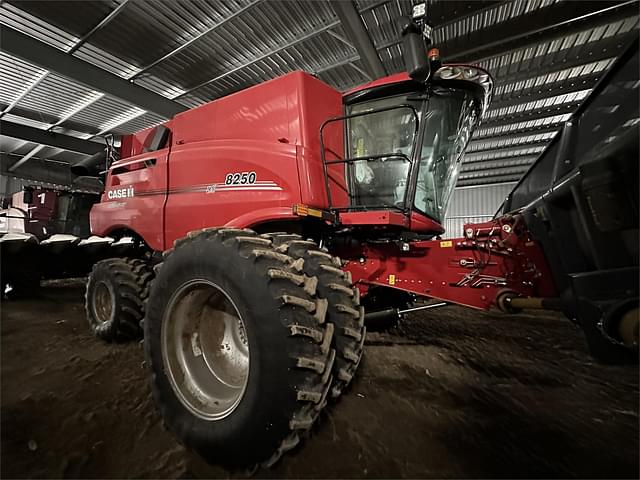 Image of Case IH 8250 equipment image 1