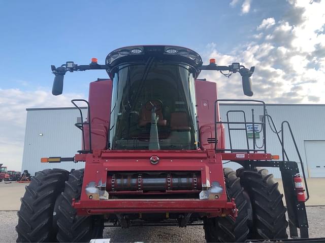 Image of Case IH 8250 equipment image 1