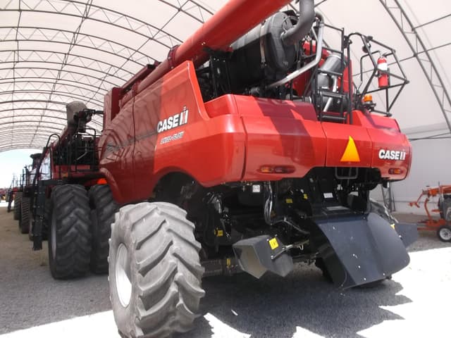 Image of Case IH 8250 equipment image 4