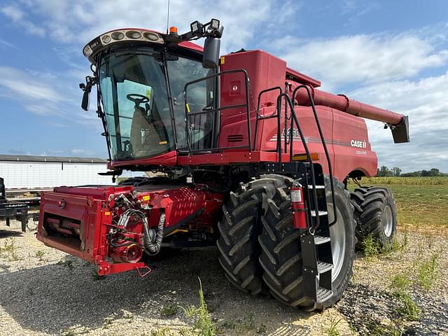 Image of Case IH 8250 equipment image 4