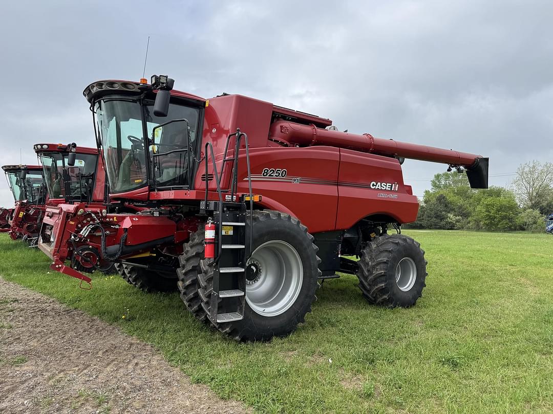 Image of Case IH 8250 Primary image