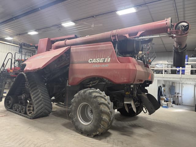 Image of Case IH 8250 equipment image 3