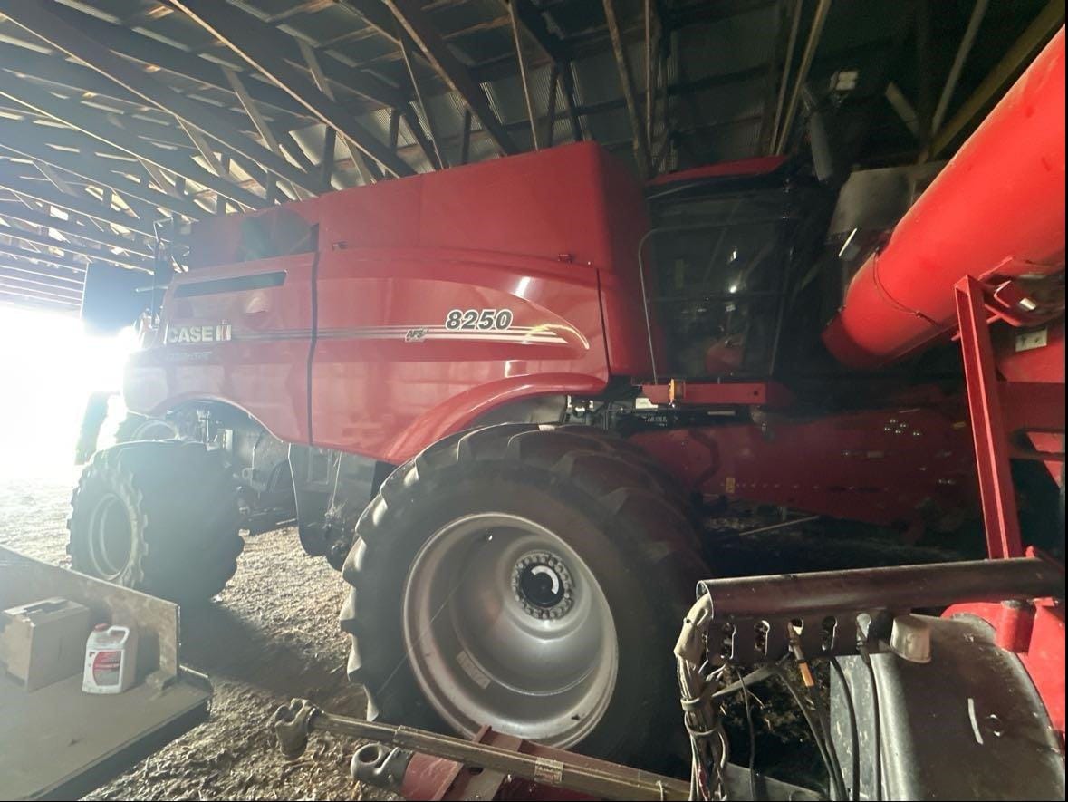 Main image Case IH 8250