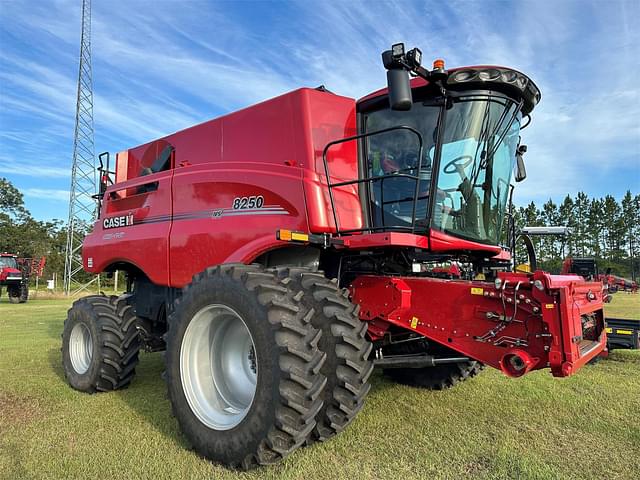 Image of Case IH 8250 equipment image 1