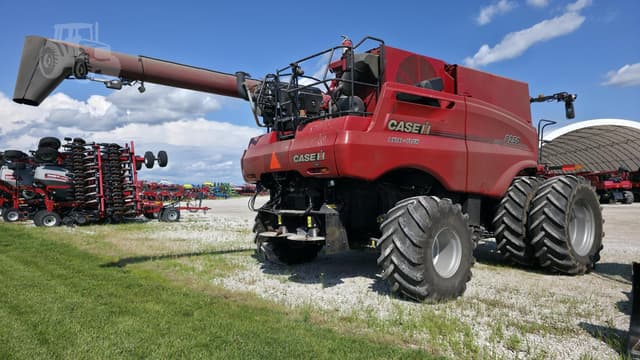 Image of Case IH 8250 equipment image 4