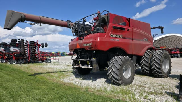Image of Case IH 8250 equipment image 4