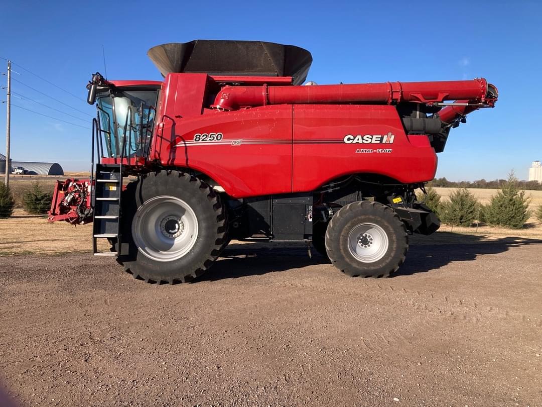 Image of Case IH 8250 Primary Image