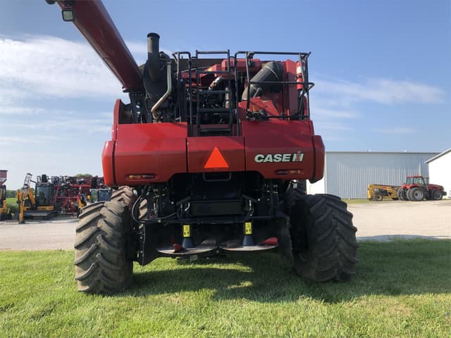 Image of Case IH 8250 equipment image 4