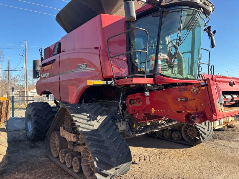 Image of Case IH 8250 Image 1
