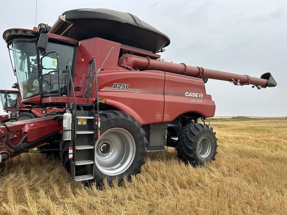 2021 Case IH 8250 Equipment Image0