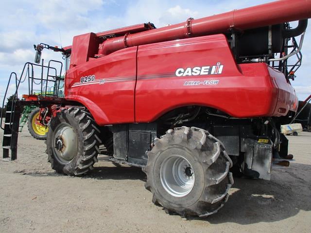 Image of Case IH 8250 equipment image 4