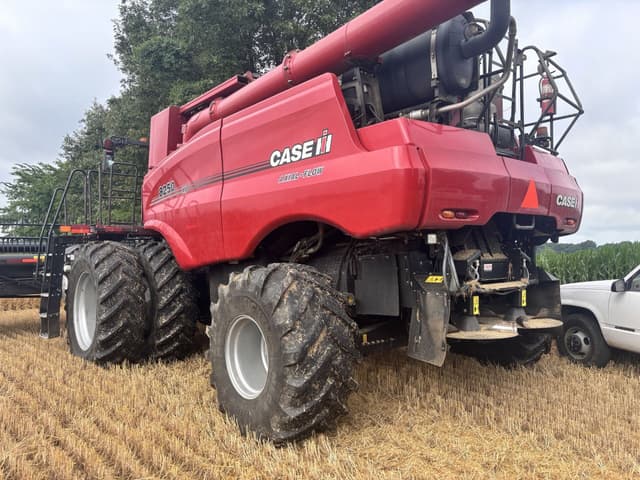 Image of Case IH 8250 equipment image 4
