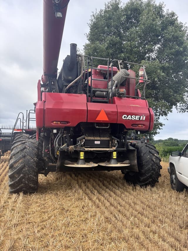 Image of Case IH 8250 equipment image 3