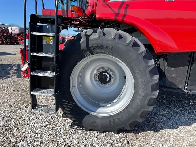 Image of Case IH 8250 equipment image 4