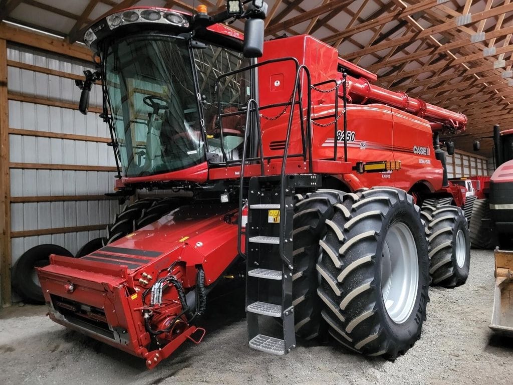 2021 Case IH 8250 Equipment Image0