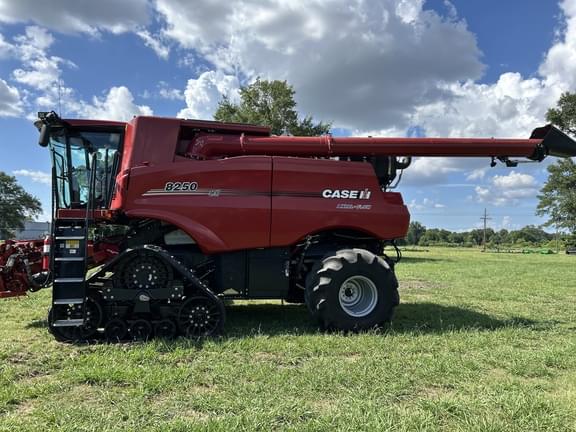 Image of Case IH 8250 equipment image 3