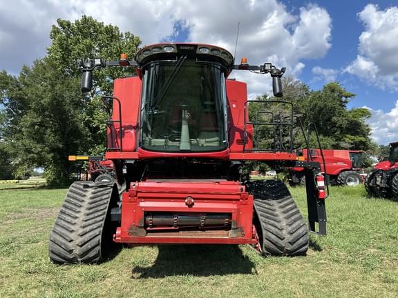 Image of Case IH 8250 equipment image 2