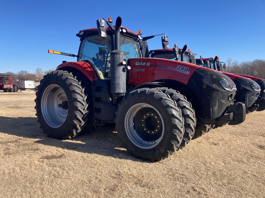 Image of Case IH Magnum 340 Image 1